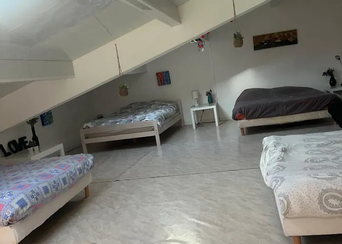 Petite Maison Independante *